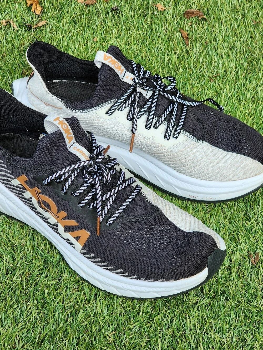 HOKA CARBON X 3 - Women's Sneakers  - SIZE 10B